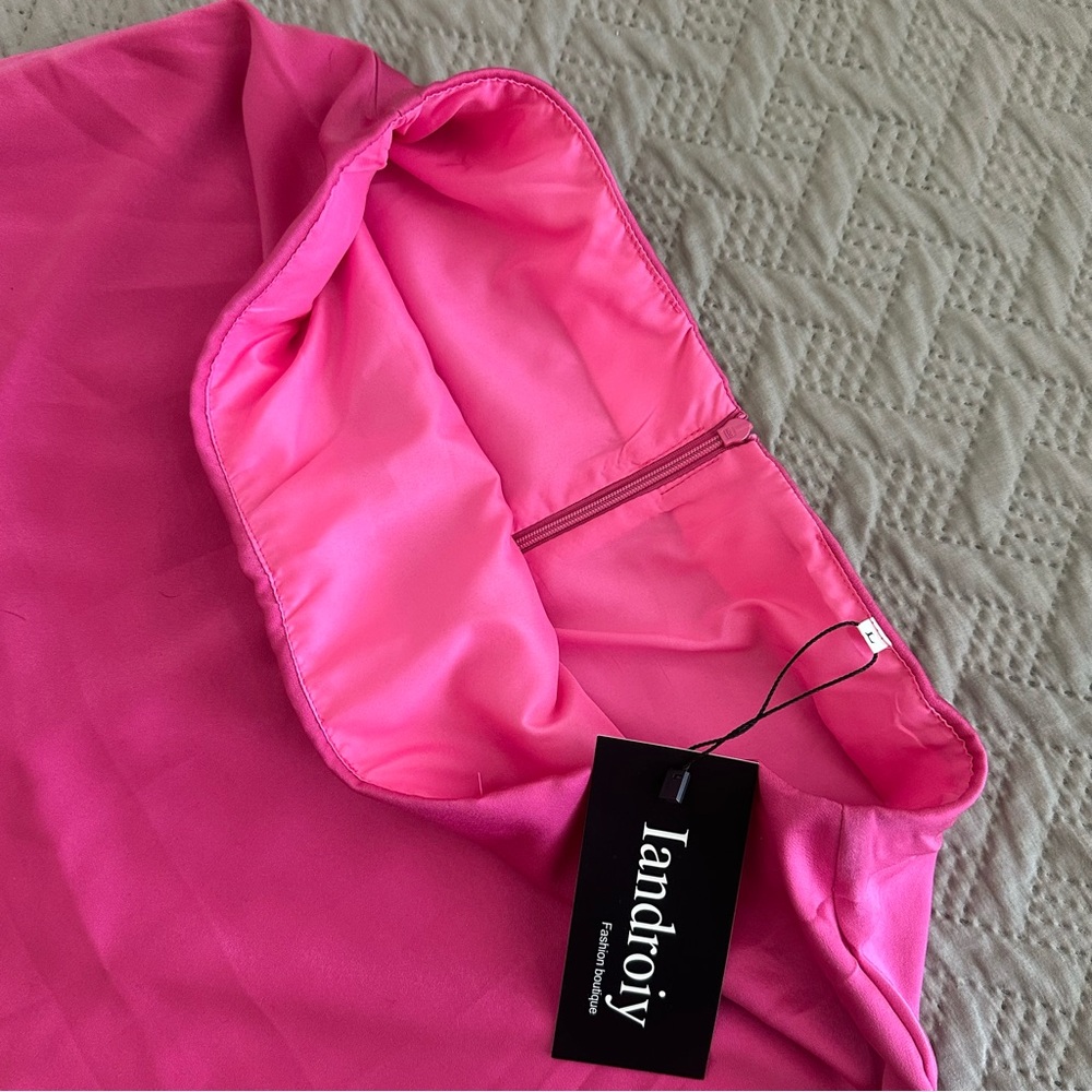Vibrant Pink Mini Skirt - Picture 4 of 5